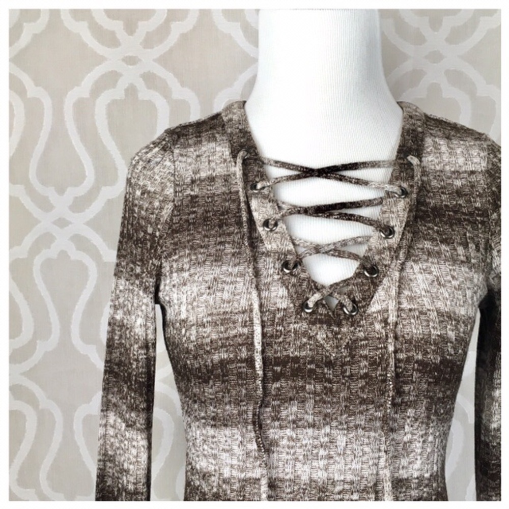 Woodland Browns Fitted Knit Sweater - Picture 3 of 7